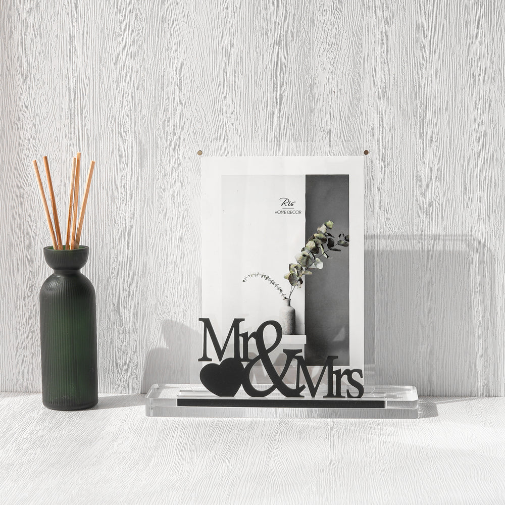 RIS Dual-Piece Design 5R "Mr & Mrs" Acrylic Magnetic Picture Frame | Frameless Desktop Display