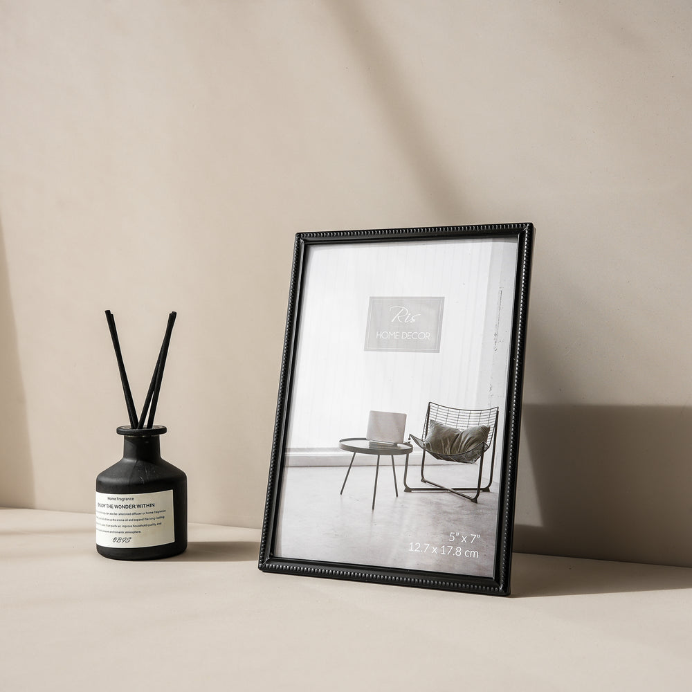 RIS 5R Minimalist Matte Black Picture Frame (5" x 7") | Desktop Design | Metal Frame (Copy)
