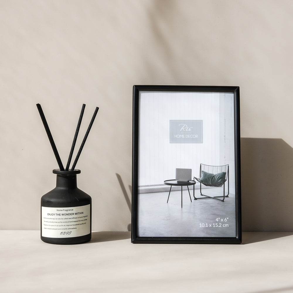 RIS 4R Minimalist Matte Black Picture Frame (4" x 6") | Desktop Design | Metal Frame