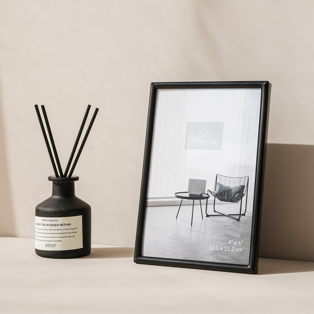 RIS 4R Minimalist Matte Black Picture Frame (4" x 6") | Desktop Design | Metal Frame